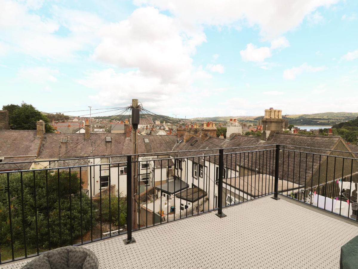 8 Watkin Street Conwy